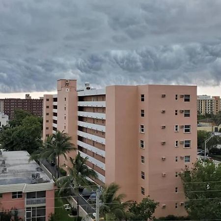 Beachway Per Ankh Pompano Beach Ngoại thất bức ảnh