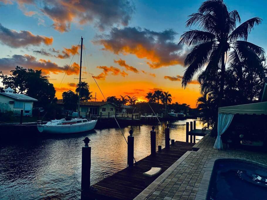 Beachway Per Ankh Pompano Beach Ngoại thất bức ảnh