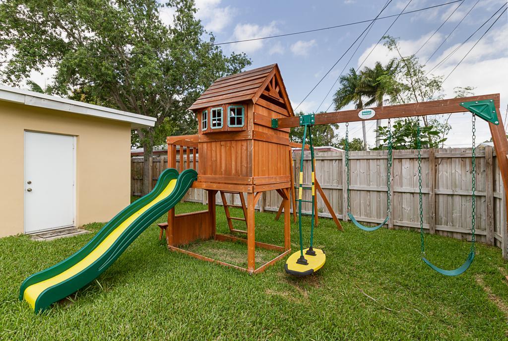 Beachway Per Ankh Pompano Beach Ngoại thất bức ảnh